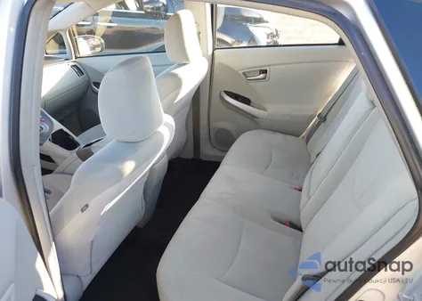 2013 Toyota Prius Three z USA, uszkodzony, nr VIN JTDKN3DU8D5538253